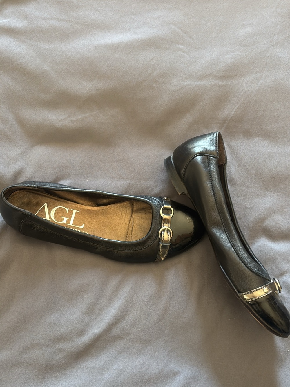 Attilio Giusti Leombruni Black Leather Ballet Flats with Silver Accent